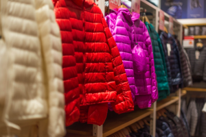 Updating your wardrobe for the chilly months doesn't have to break the bank. With a little creativity and strategic shopping, you can find affordable winter clothes that keep you cozy and stylish.